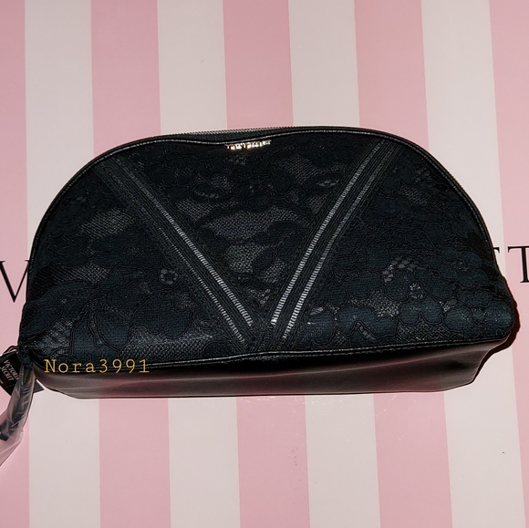 Victoria Secret Beauty Bag New - Picture 2 of 2